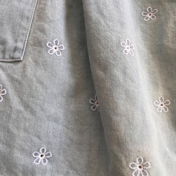 NWT Little Marc Jacobs Light Wash Denim Skirt With Daisies 156 - Picture 6 of 7